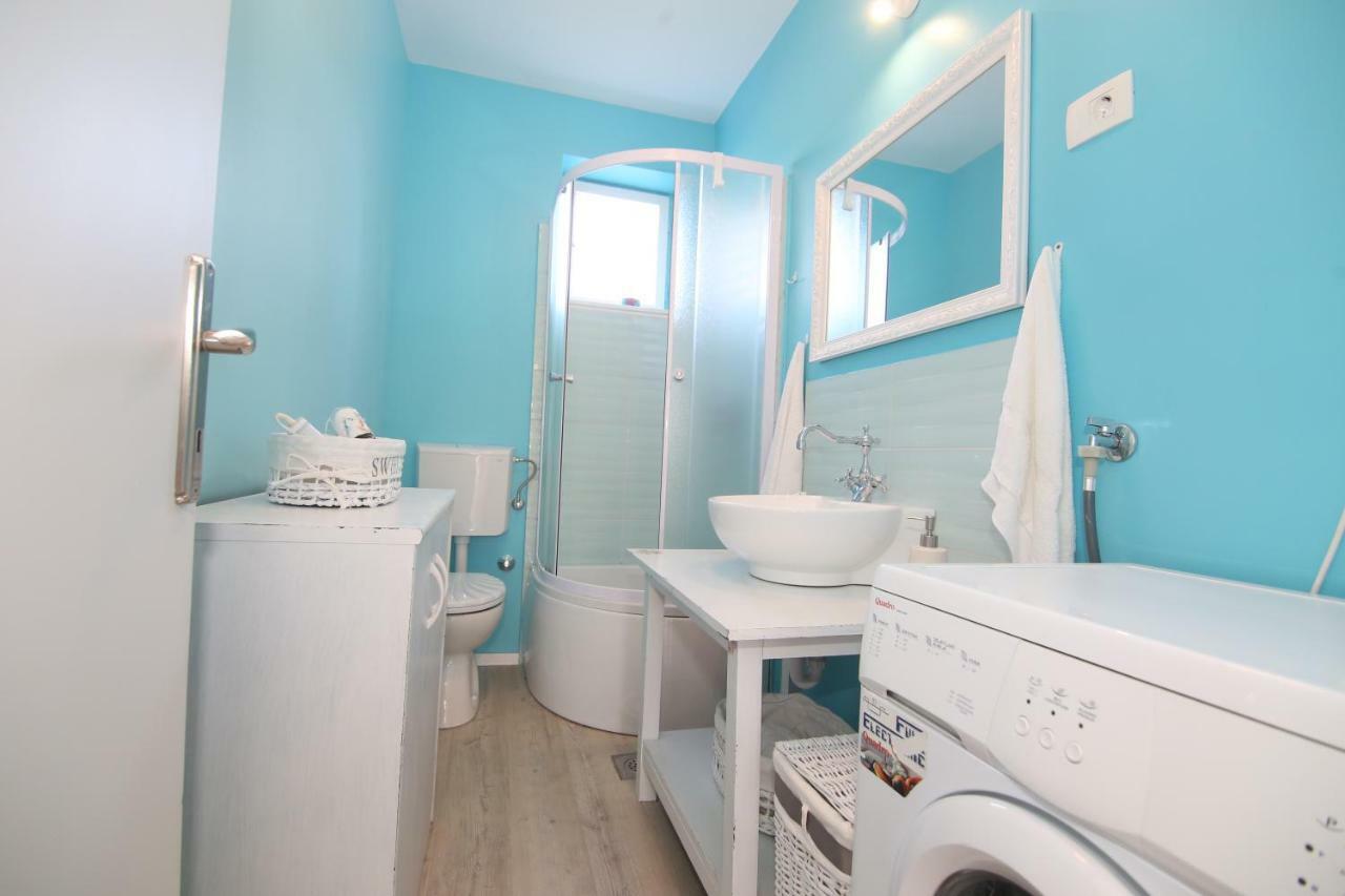 Apartamento Providenca Vinišće Exterior foto