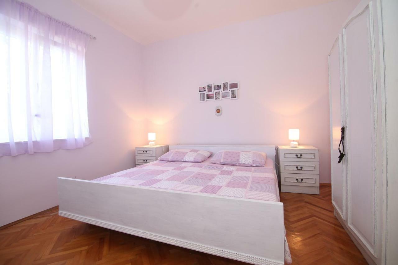 Apartamento Providenca Vinišće Exterior foto