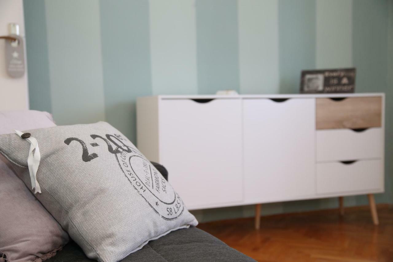 Apartamento Providenca Vinišće Exterior foto